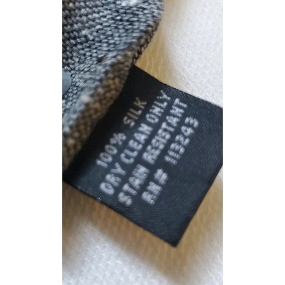 NWT The Tie Bar Gray Textured Geometric Speckled 100% Silk Necktie